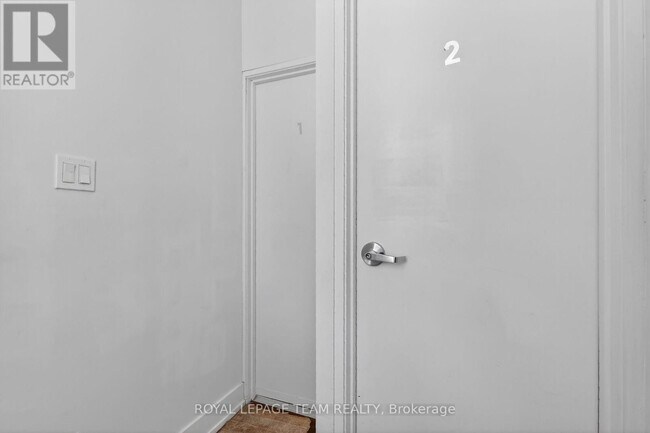 Photo - 169 Florence St Unité 2