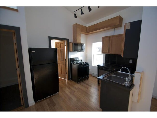 Building Photo - 25 E 26th St Unit 3