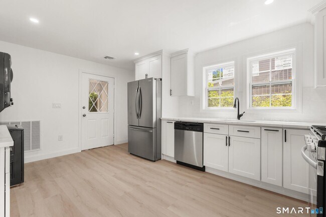 Photo - 64 Soundview Ave Unit #2