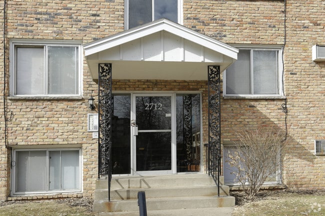 Photo - 2712 Pillsbury Ave S