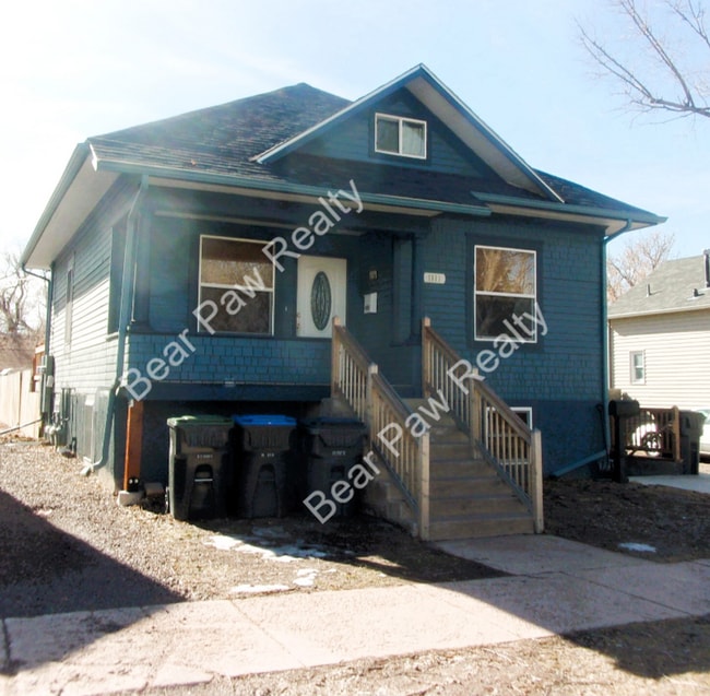 Building Photo - 1007 W 29th St Unit Upstairs