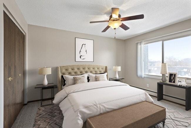 Photo - Beach South at the Lake