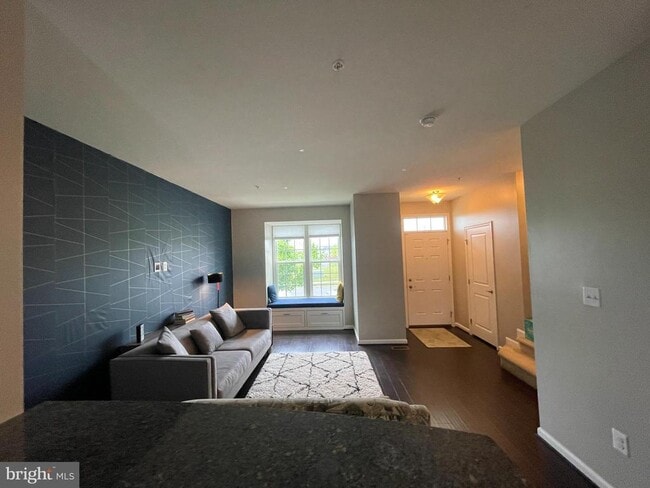 Building Photo - 22421 Sweetspire Dr