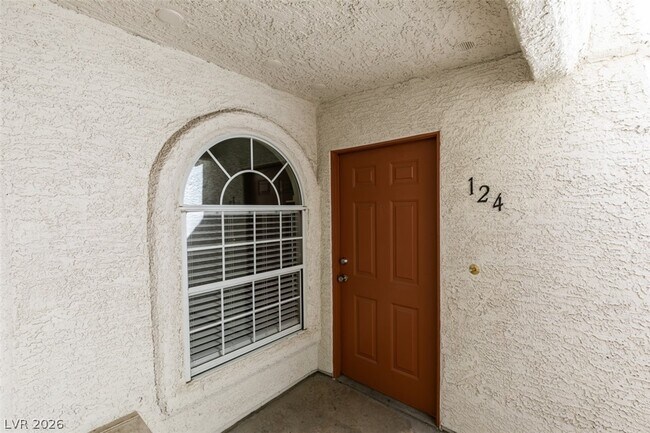 Photo - 1800 S Edmond St Unidad 124