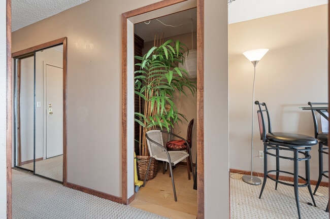 Photo - 78 10th St E Unit 1907