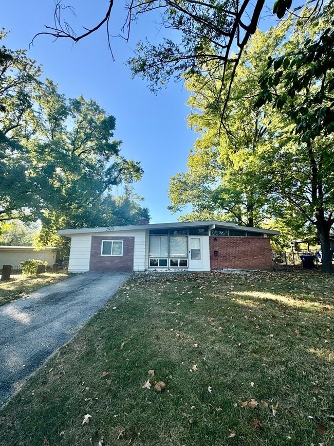 Building Photo - Don’t miss this opportunity!