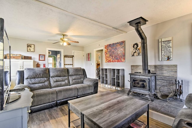 Photo - 8311 NE Sacramento St