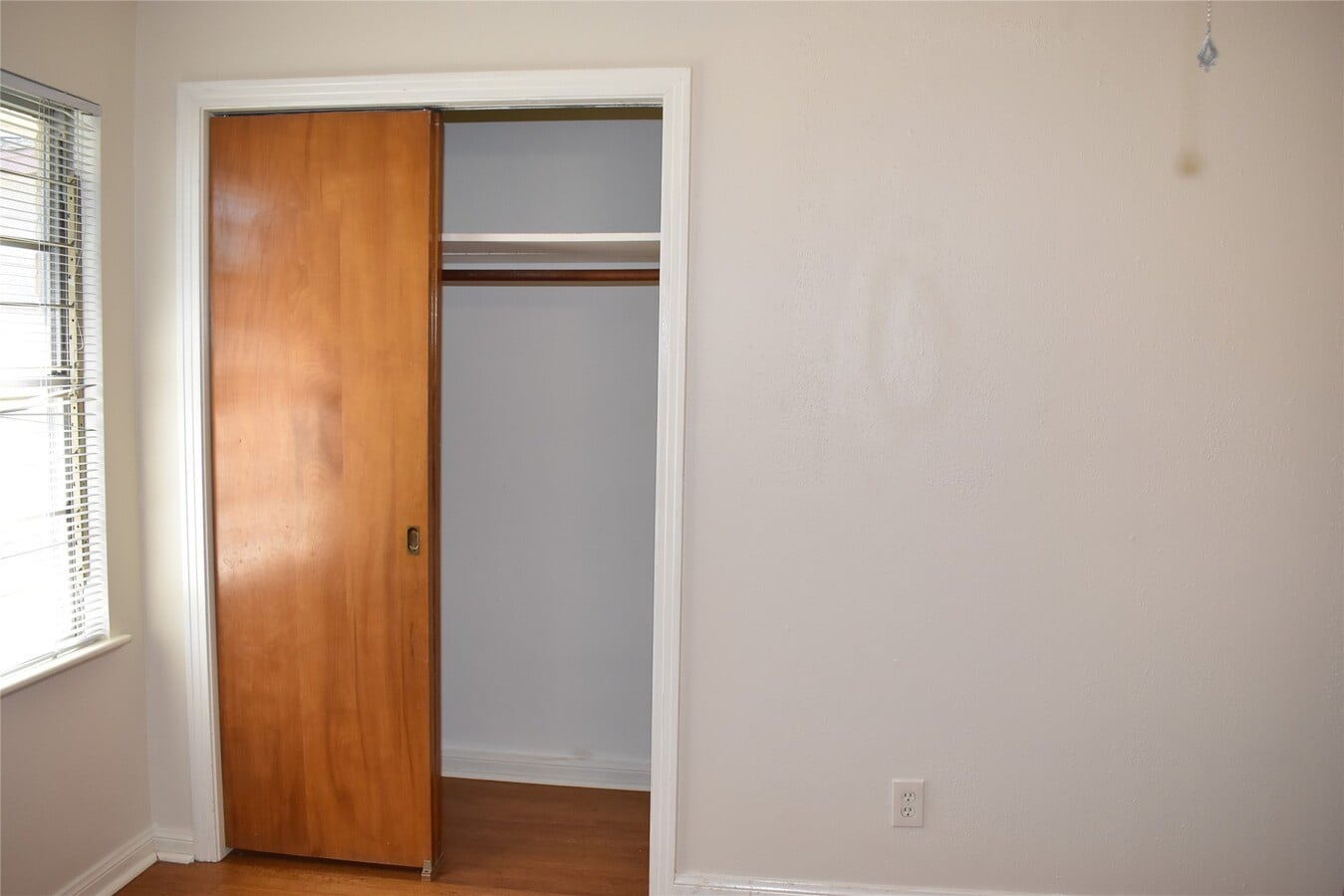 Photo - 5911 Hornwood Dr