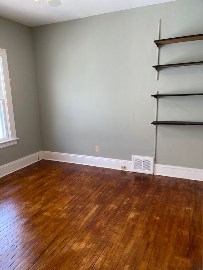 Photo - 3290 E 146th St Unit 2