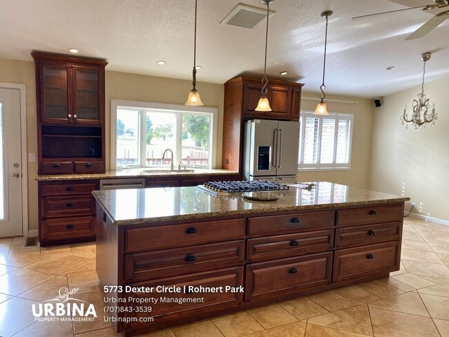 Photo - Spacious 4BR Golf Course Home in Rohnert Park with Open Floor Plan