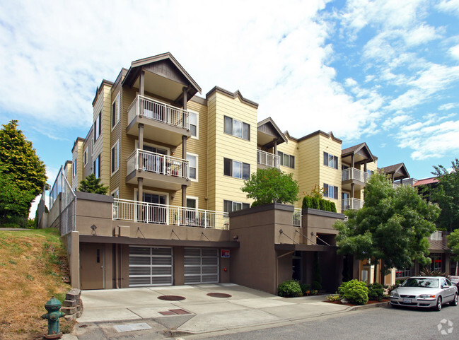 The Max Apartments - The Max Apartments