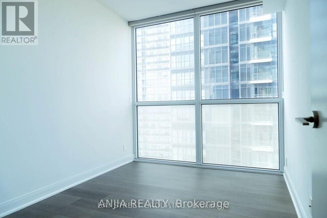 Photo - 181 Dundas St E Unit 2711-1BR