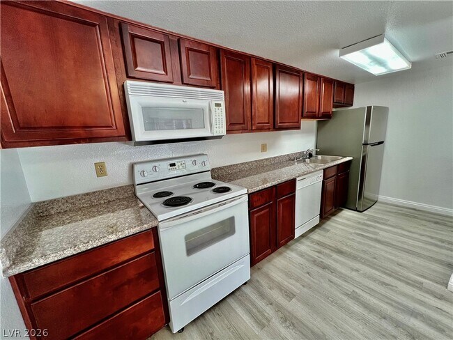 Photo - 4380 Sandy River Dr Unit 33