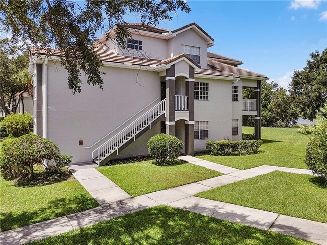 Building Photo - 13929 Fairway Island Dr Unit 818