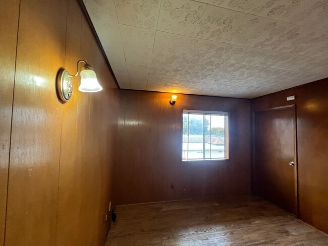 Photo - LSSCHR840 Unit 860-B