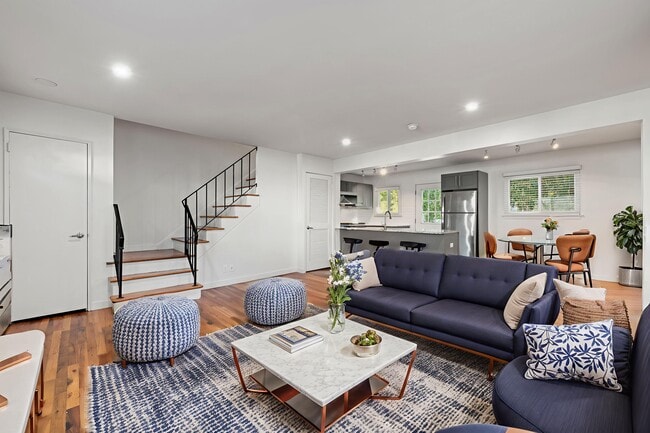 Building Photo - Reserve 41