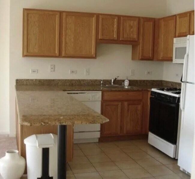 Photo - 645 N Kingsbury St Unit 906