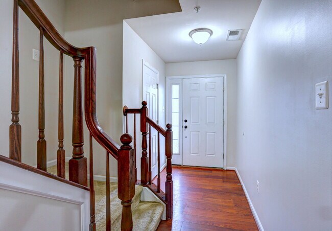3BD/2.2BA:  Fabulous Baltimore Townhome