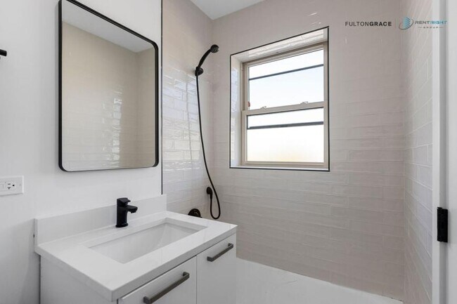 Photo - 1 bedroom in Chicago IL 60660 Unidad 212