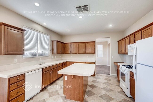 Photo - 832 Bluff Ridge Ave