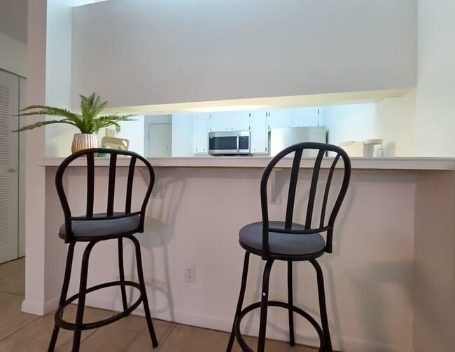 Photo - ROOM FOR RENT in a Charming 4/4 in University Terrace West - 411C