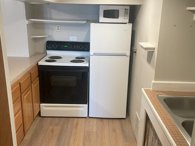 Photo - 576 East 3rd Street Unit Basement Lock-off