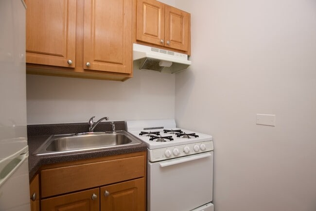 Photo - 1732 N Humboldt Blvd Unit A08W