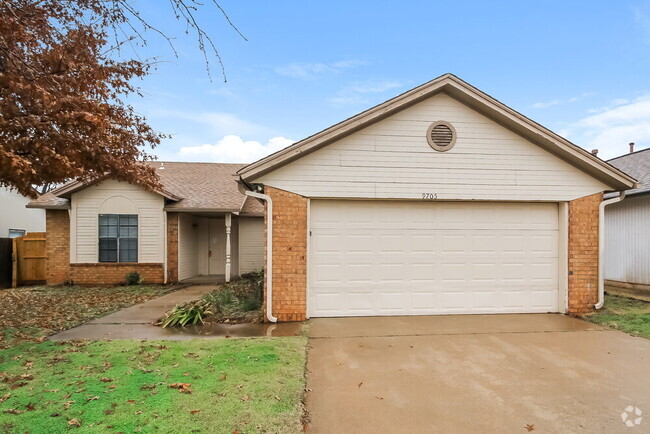 Building Photo - 9705 Oaktree Terrace Rental