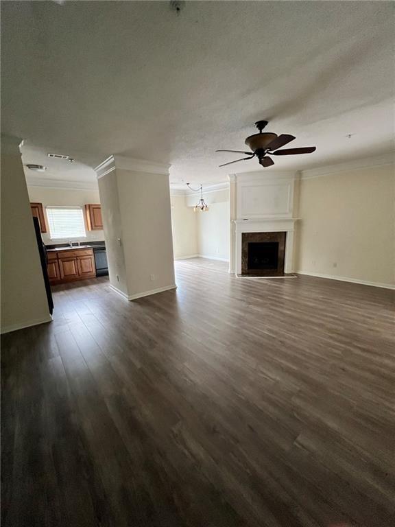 Photo - 220 Magnolia Leaf Dr