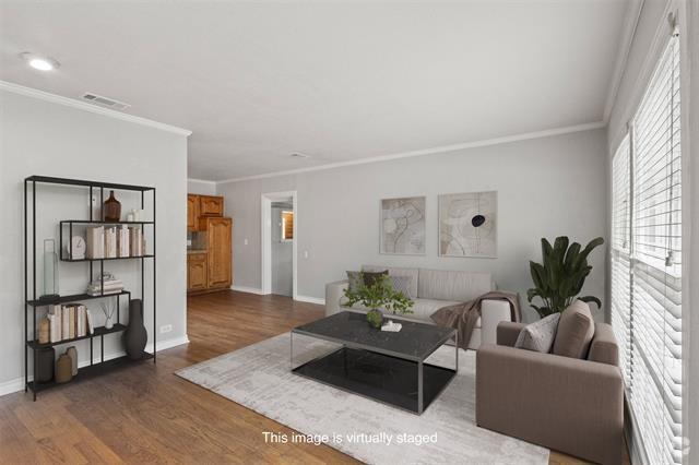 Building Photo - 302 S Bradley St Rental
