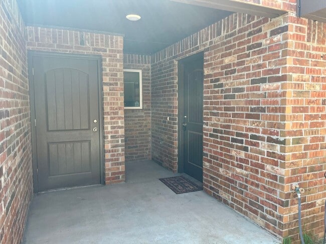 Photo - Updated 3 Bedroom 2 Bath Duplex in the Hea...