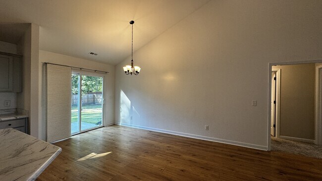 Photo - 225 Westfield Dr