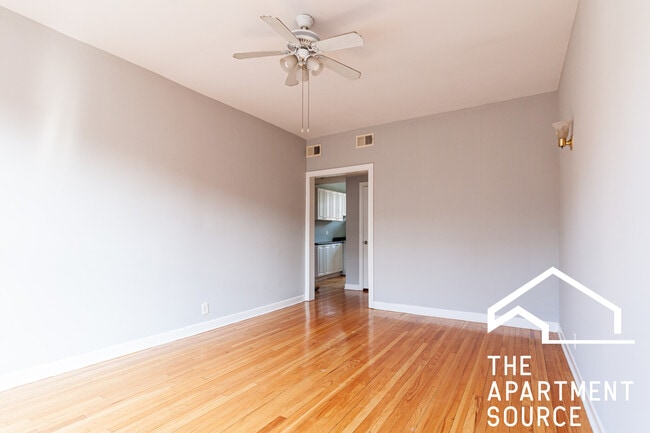 Photo - 561 W Aldine Ave Unit 3N