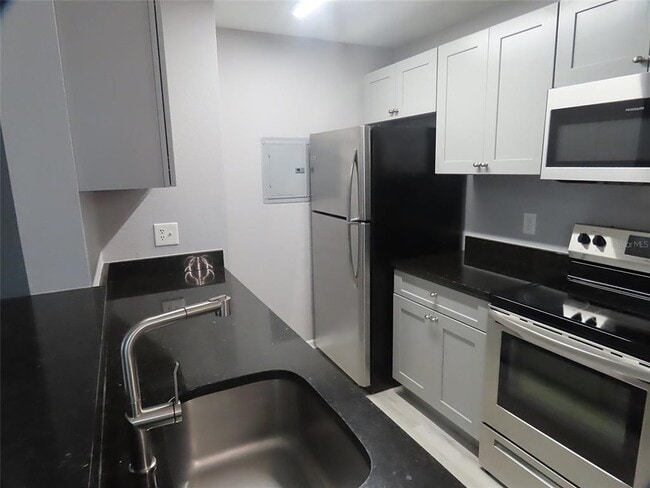 Photo - 5986 Westgate Dr Unidad 103