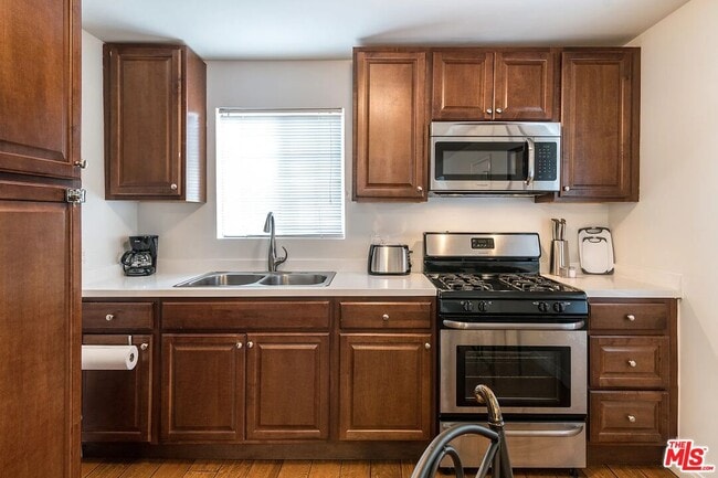 Photo - 5249 Satsuma Ave Unit C