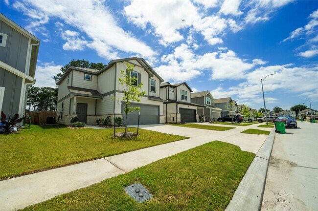 11723 Armadale Dr