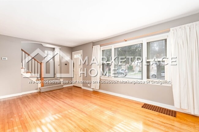 Photo - 2604 Elm St
