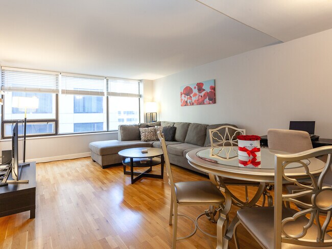 Photo - 233 E Erie St Unit 1907