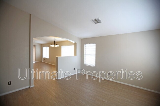 Photo - 14944 W Maui Ln