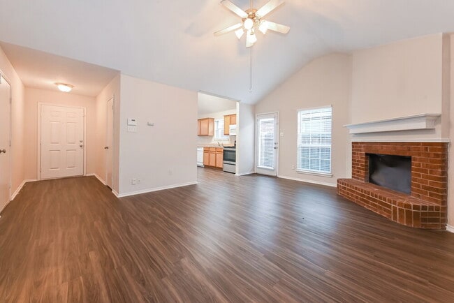 Photo - 1011 Caliente Dr