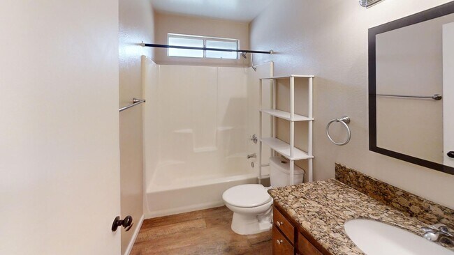 Photo - Yucaipa 2bedroom 1 bath apartment