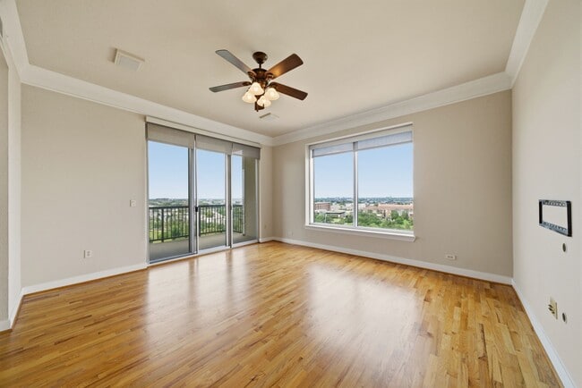 Photo - 3333 Allen Pkwy Unidad 1309