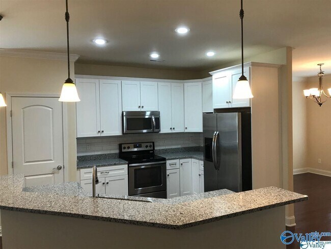 Photo - 467 E Mossyleaf Dr SW