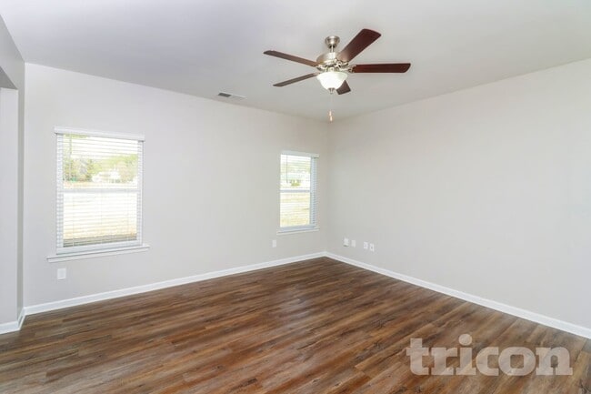 Photo - 108 Chapel Meadow Ln SW