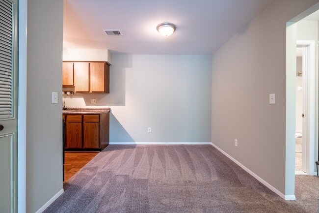 Maplecrest Apartments
