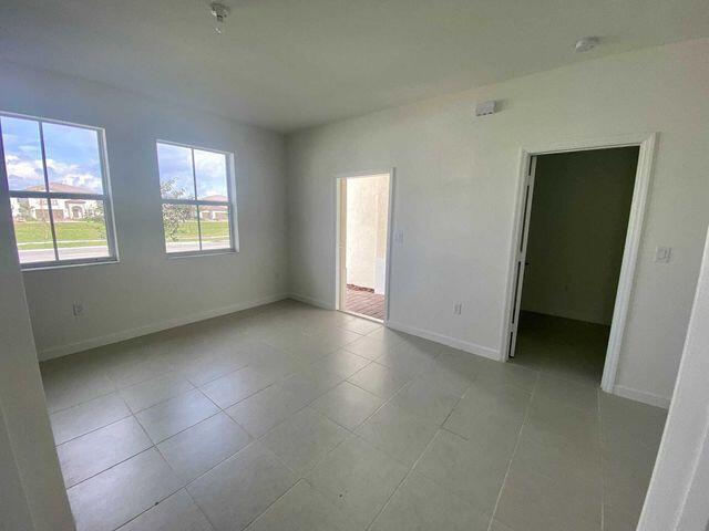 Photo - 2310 SE 28th St