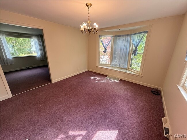 Building Photo - 4 Pleasant St