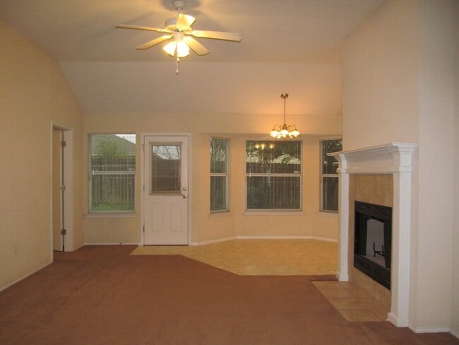 7708 Hawthorn