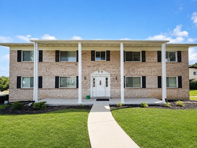 Building Photo - 35 Cathcart Dr Unit Apartment D
