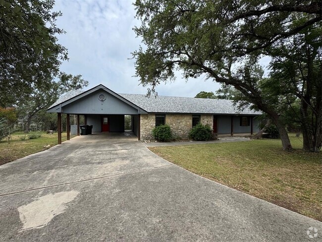 Building Photo - 301 Mesa Dr Rental